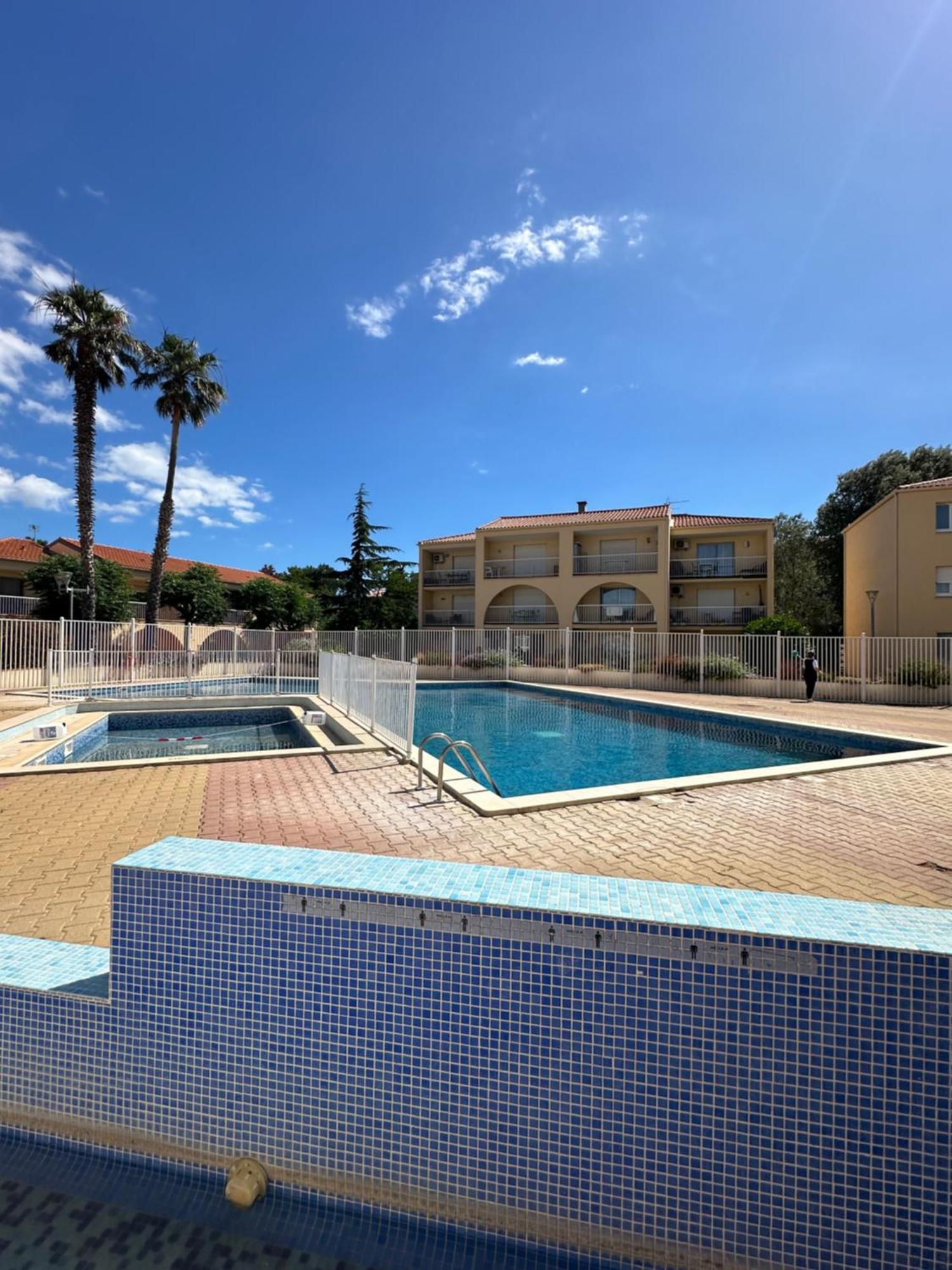 T2 Rdc A Canet En Roussillon Europa 4 Pers ,Piscine,Clim, Tennis, Parking Bagian luar foto