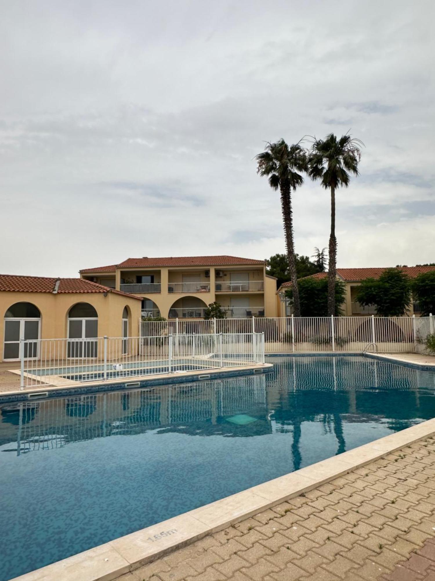 T2 Rdc A Canet En Roussillon Europa 4 Pers ,Piscine,Clim, Tennis, Parking Bagian luar foto
