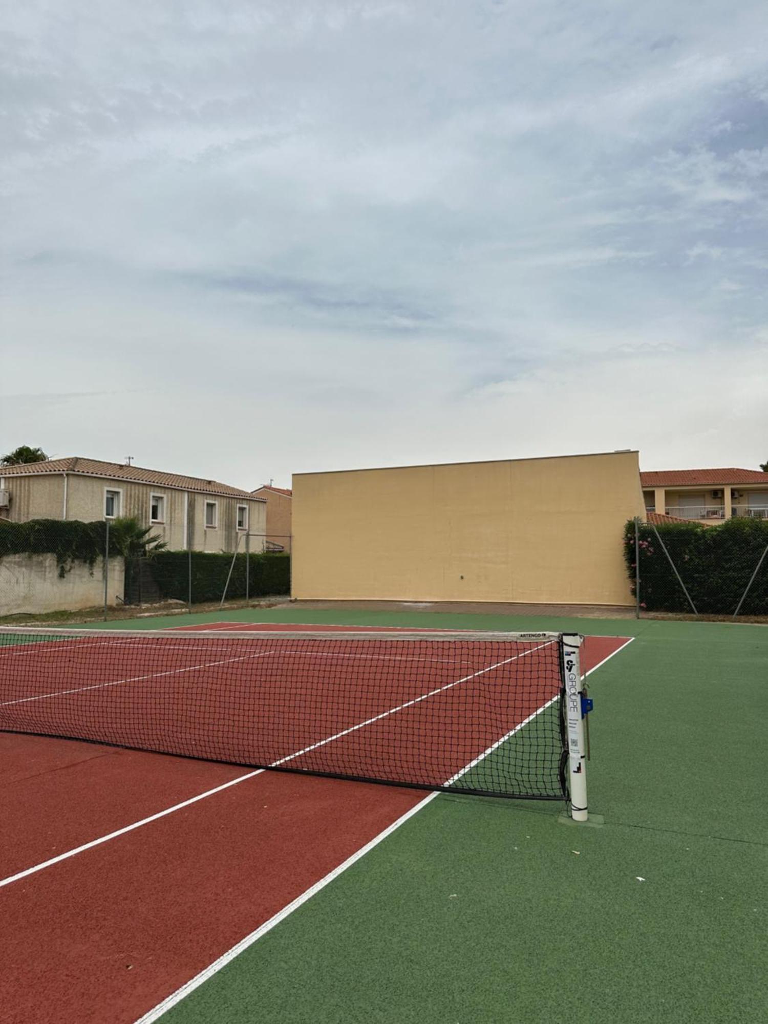 T2 Rdc A Canet En Roussillon Europa 4 Pers ,Piscine,Clim, Tennis, Parking Bagian luar foto